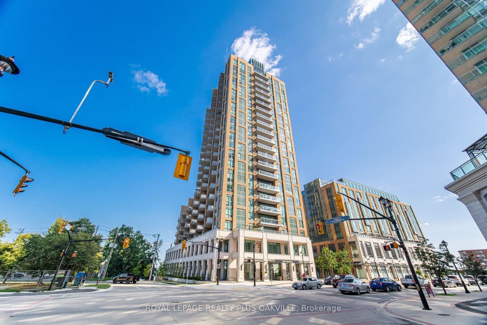 #303 - 2060 Lakeshore Road
