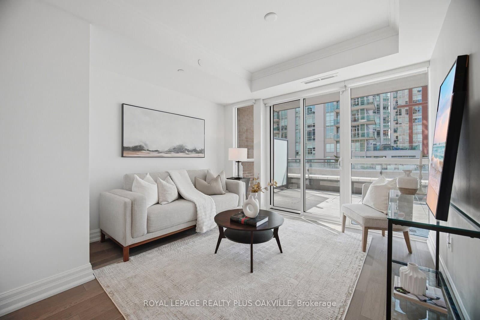 2060 Lakeshore Road, Unit 303 thumbnail 13