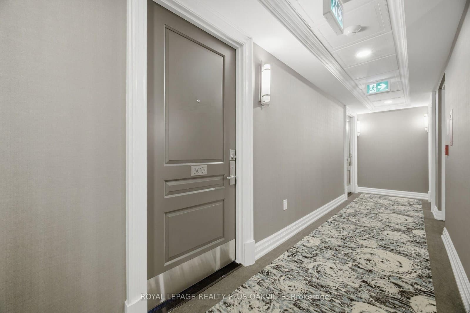 2060 Lakeshore Road, Unit 303 thumbnail 3
