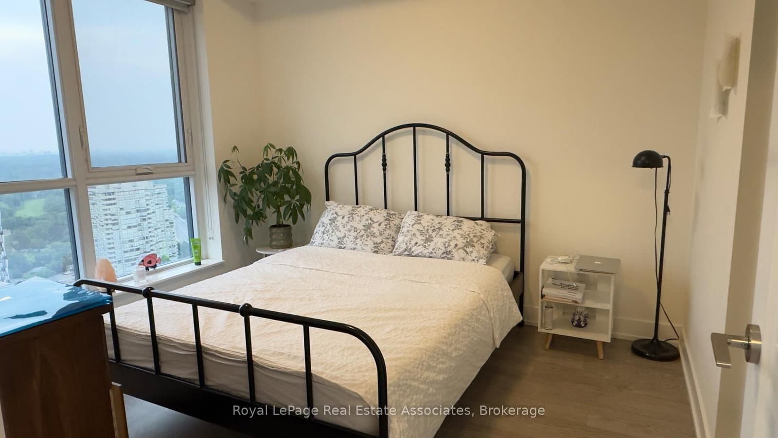 5 Mabelle Avenue, Unit 3433 thumbnail 6