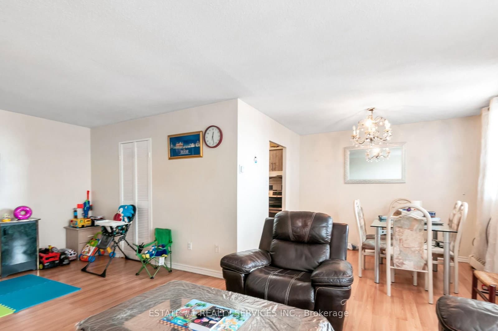 3555 Derry Road E, Unit 402 thumbnail 21