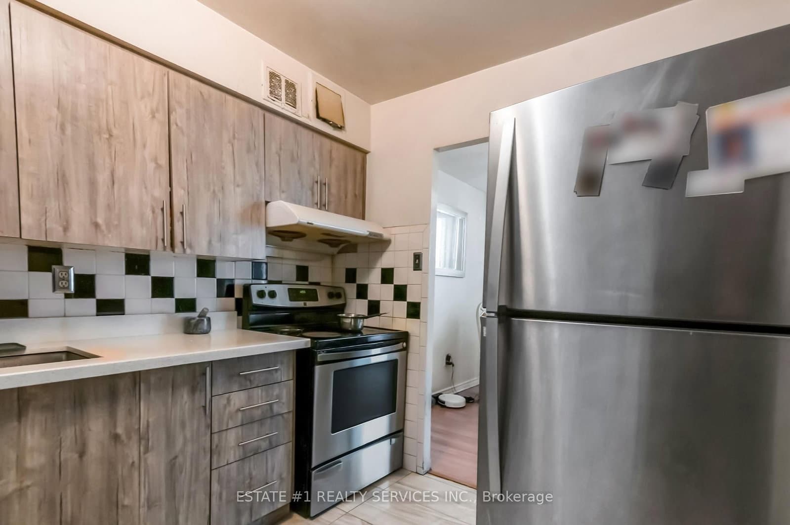 3555 Derry Road E, Unit 402 thumbnail 25