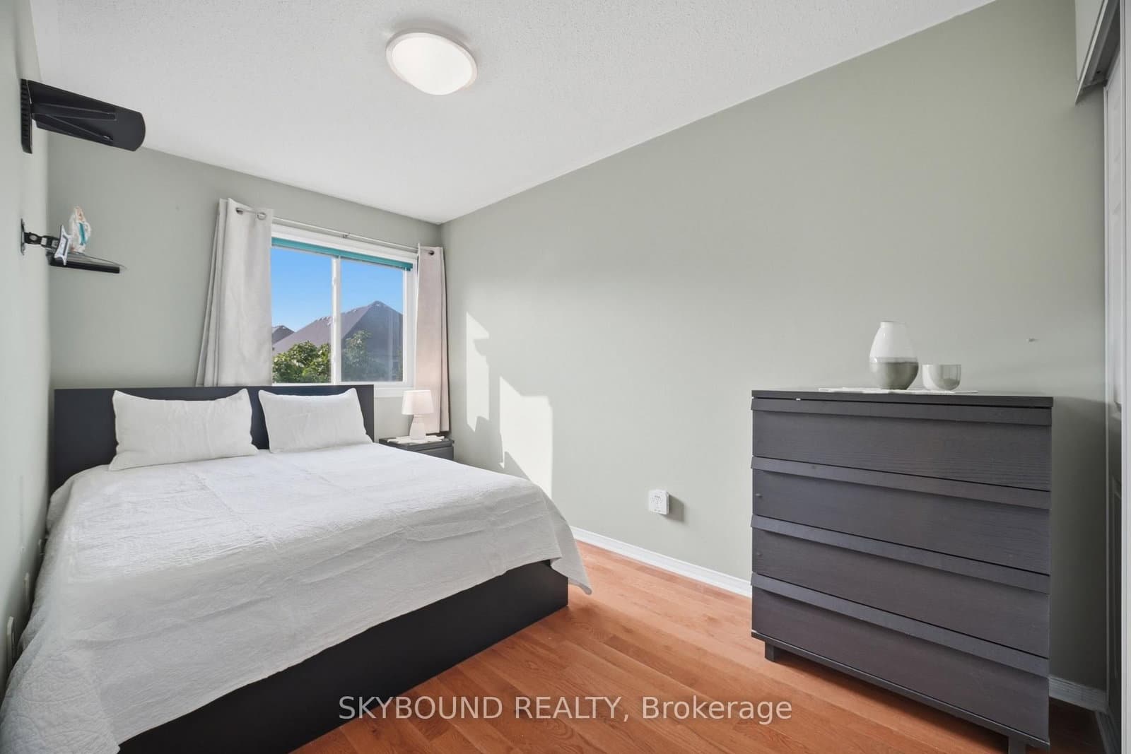 3906 Zenith Court thumbnail 23