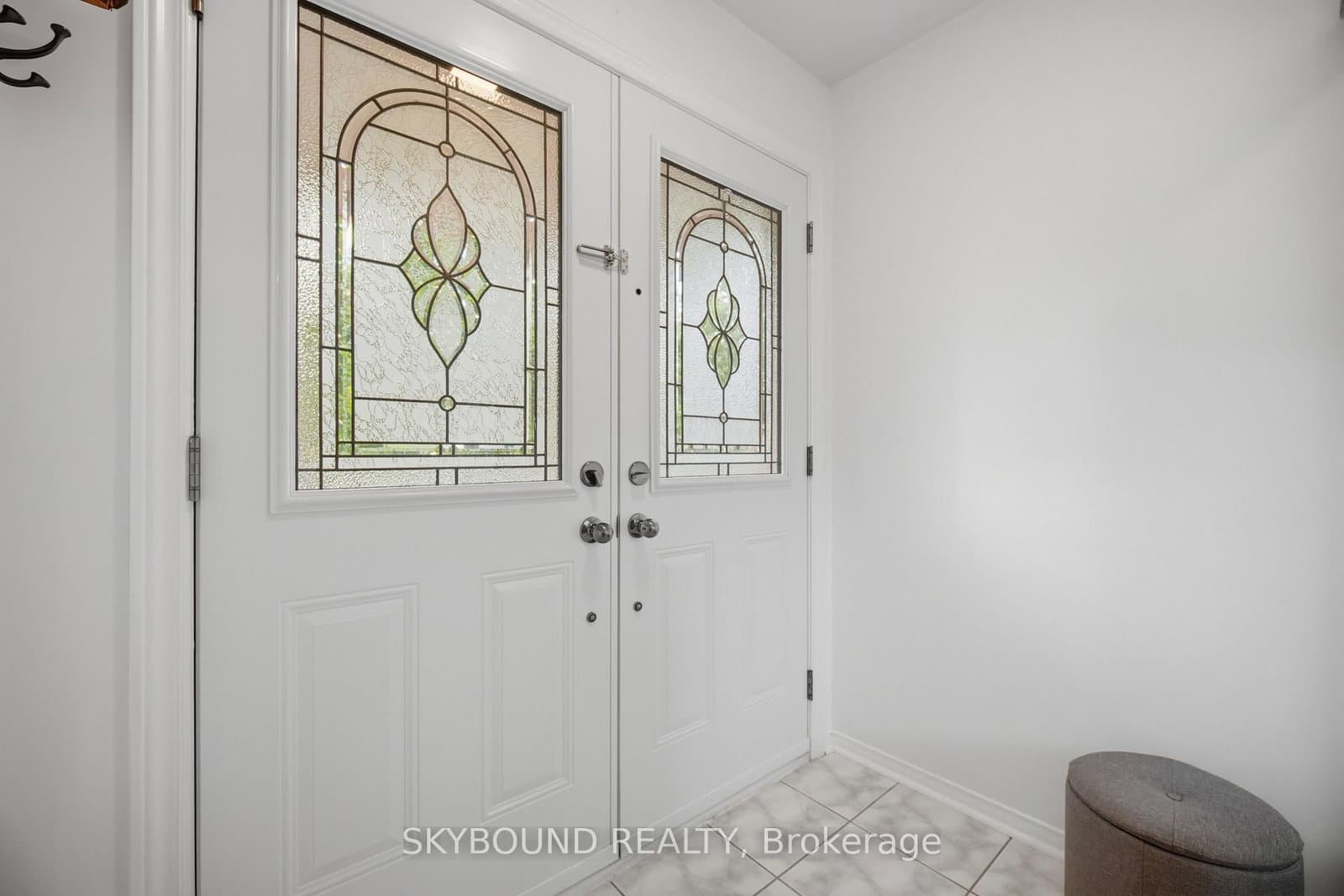 3906 Zenith Court thumbnail 3