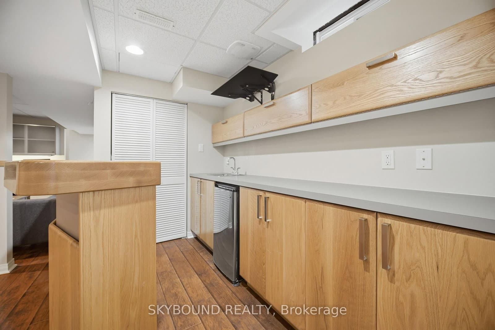 3906 Zenith Court thumbnail 34