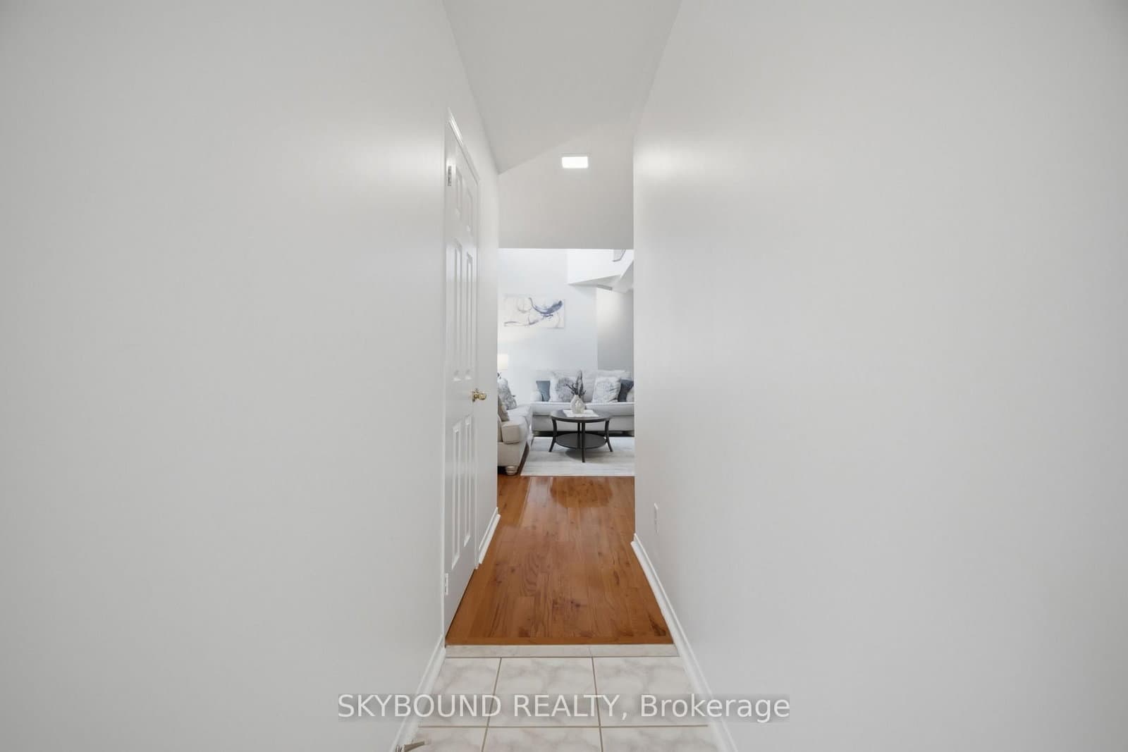 3906 Zenith Court thumbnail 4