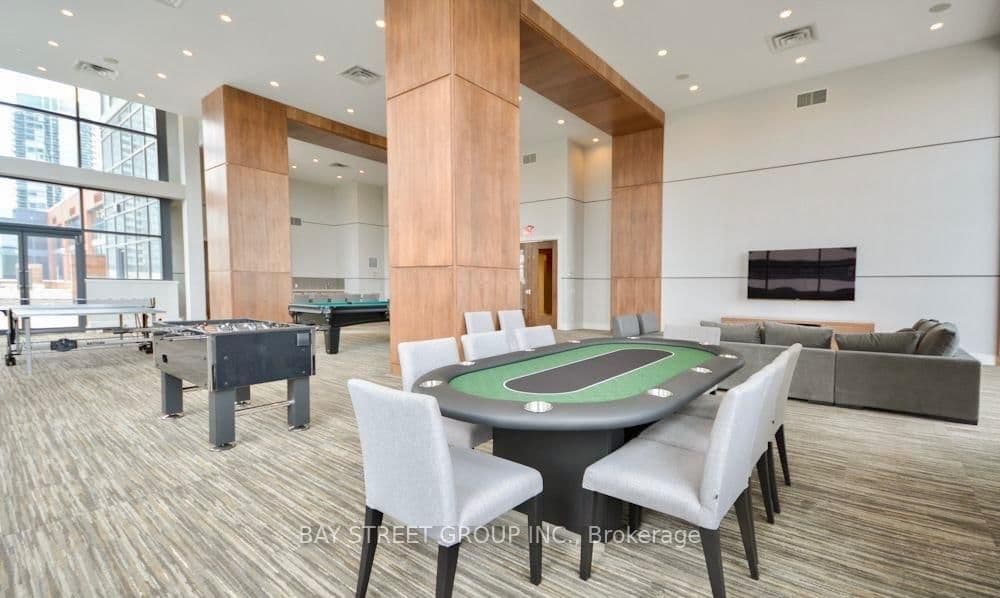 2212 Lake Shore Boulevard W, Unit 4304 thumbnail 10