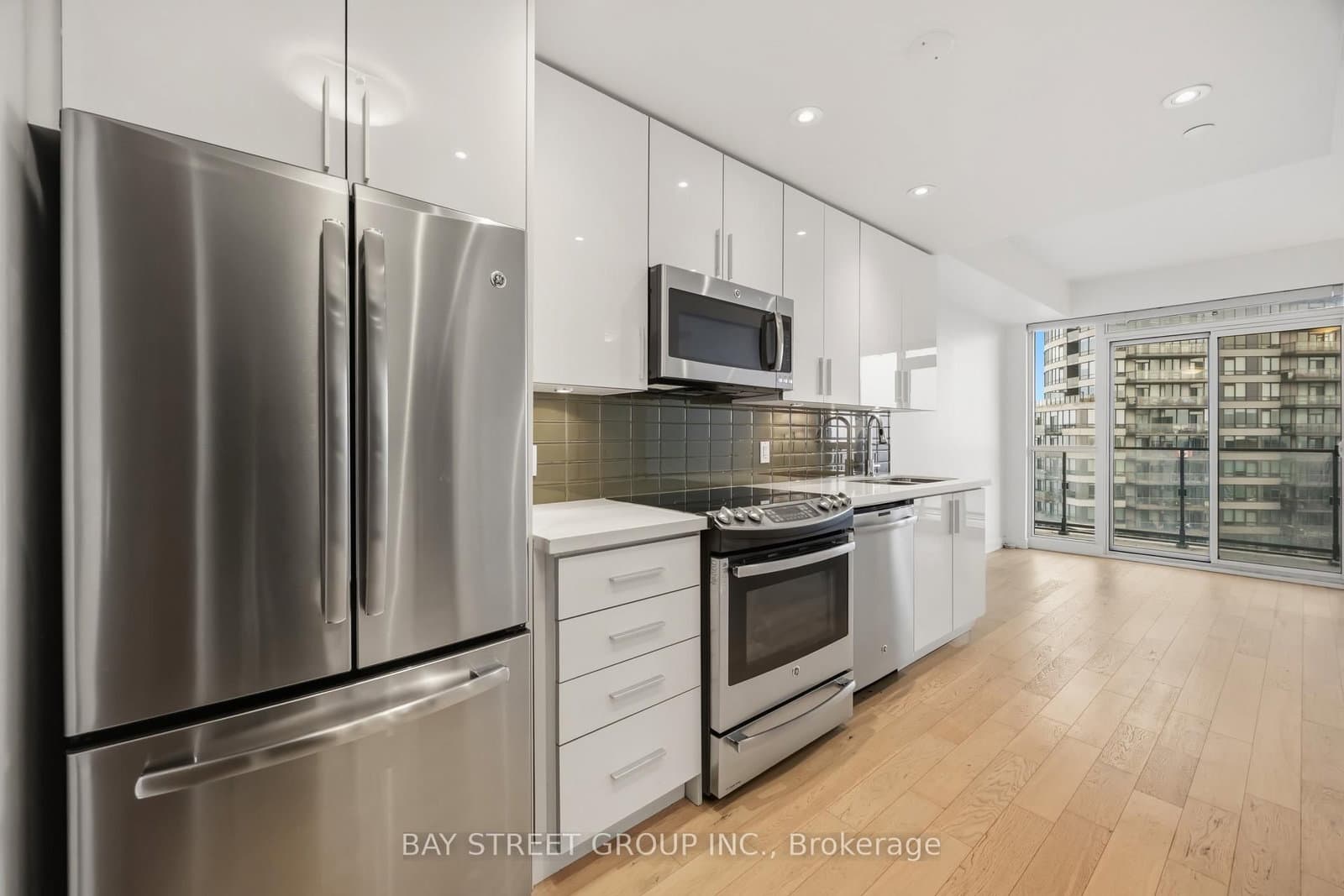 2212 Lake Shore Boulevard W, Unit 4304 thumbnail 23