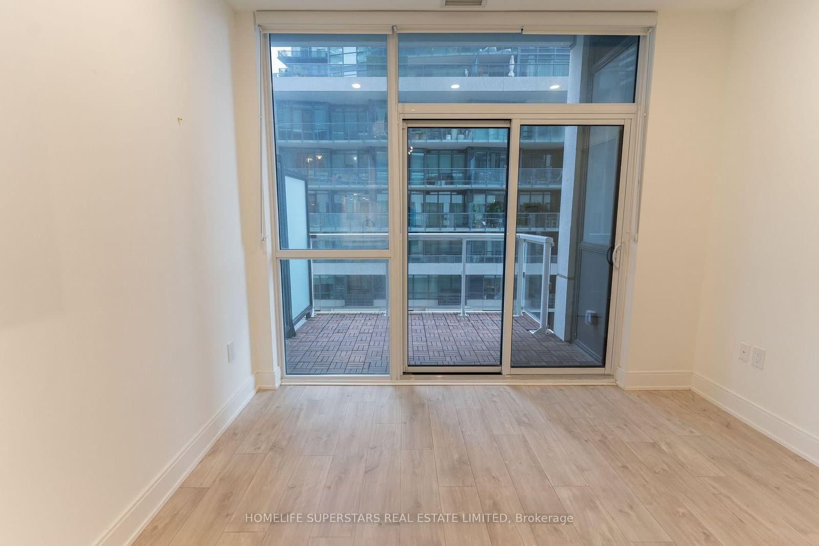 65 Annie Craig Drive, Unit 407 thumbnail 17