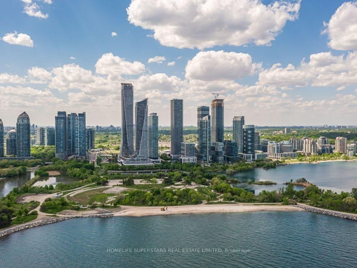 65 Annie Craig Drive, Unit 407 thumbnail 2