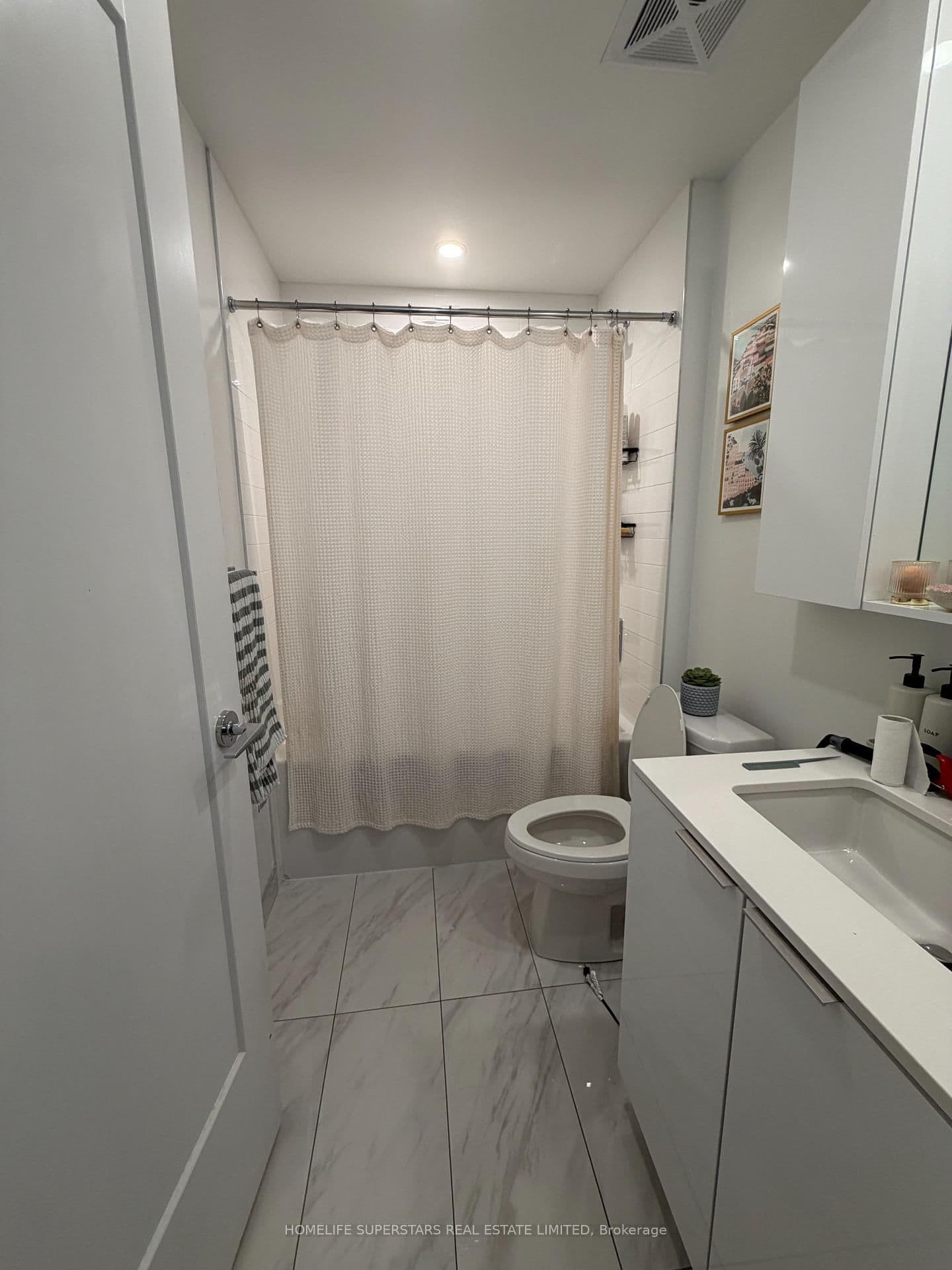65 Annie Craig Drive, Unit 407 thumbnail 22