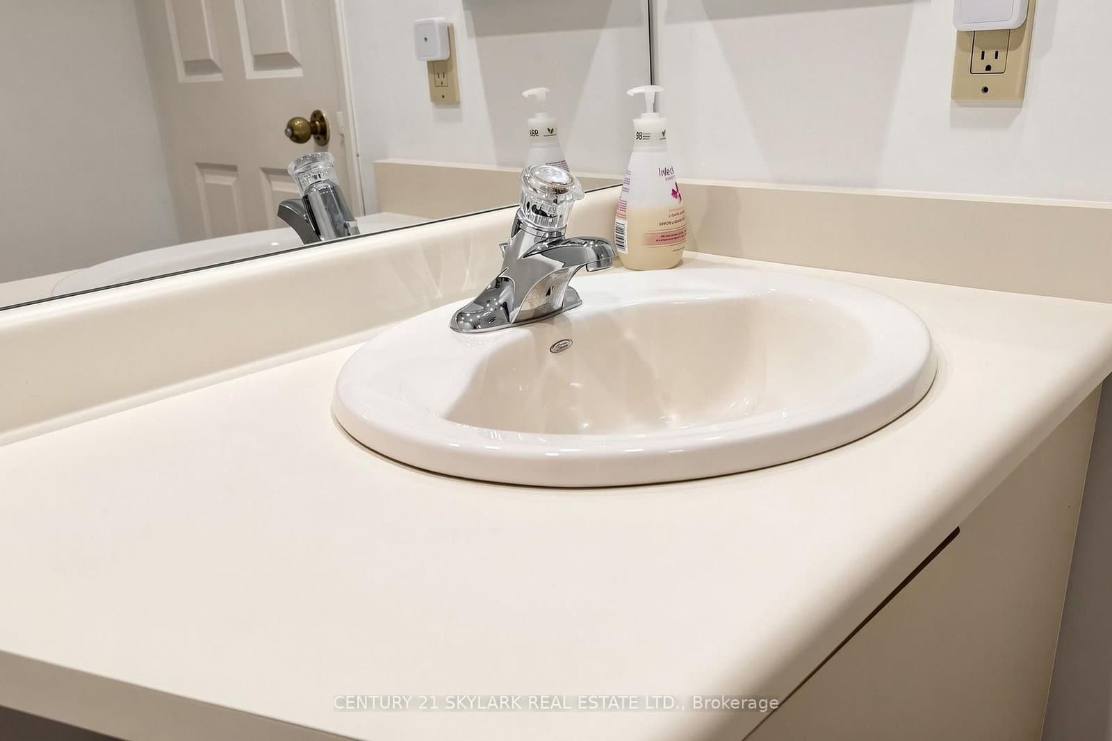 4460 Tucana Court, Unit 1611 thumbnail 32