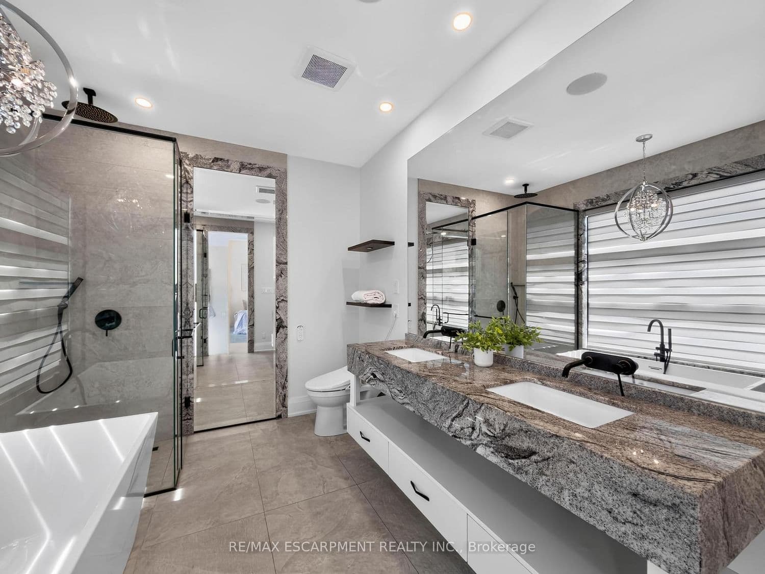 5178 Hunter Drive thumbnail 30