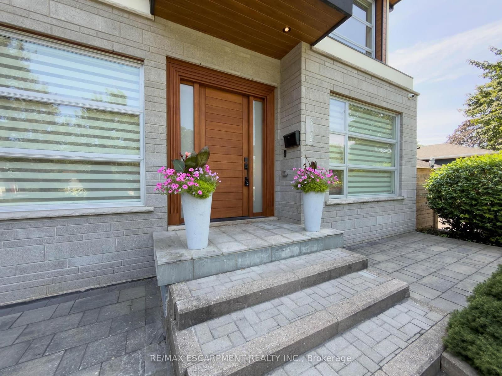 5178 Hunter Drive thumbnail 5