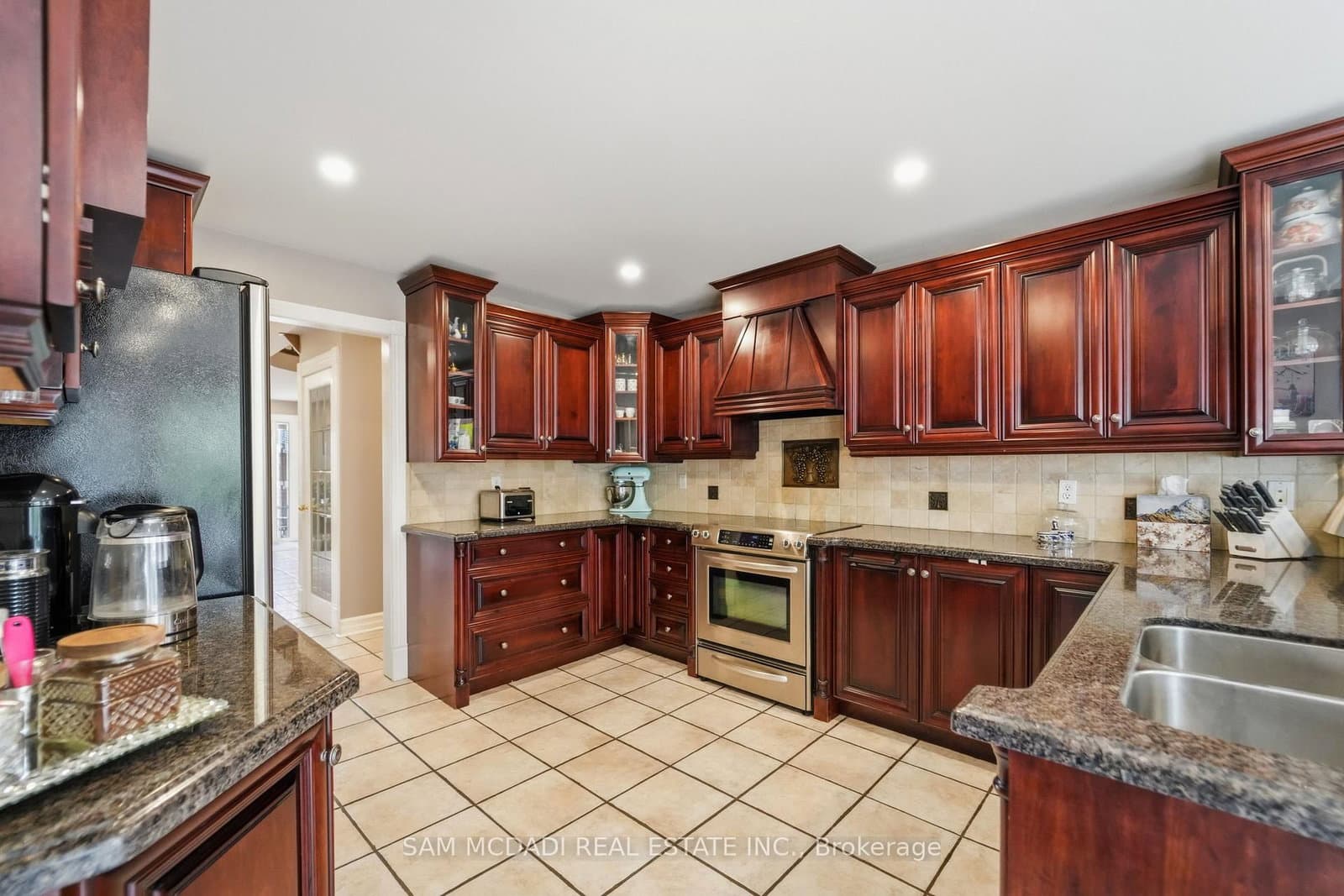 3605 Trelawny Circle thumbnail 11