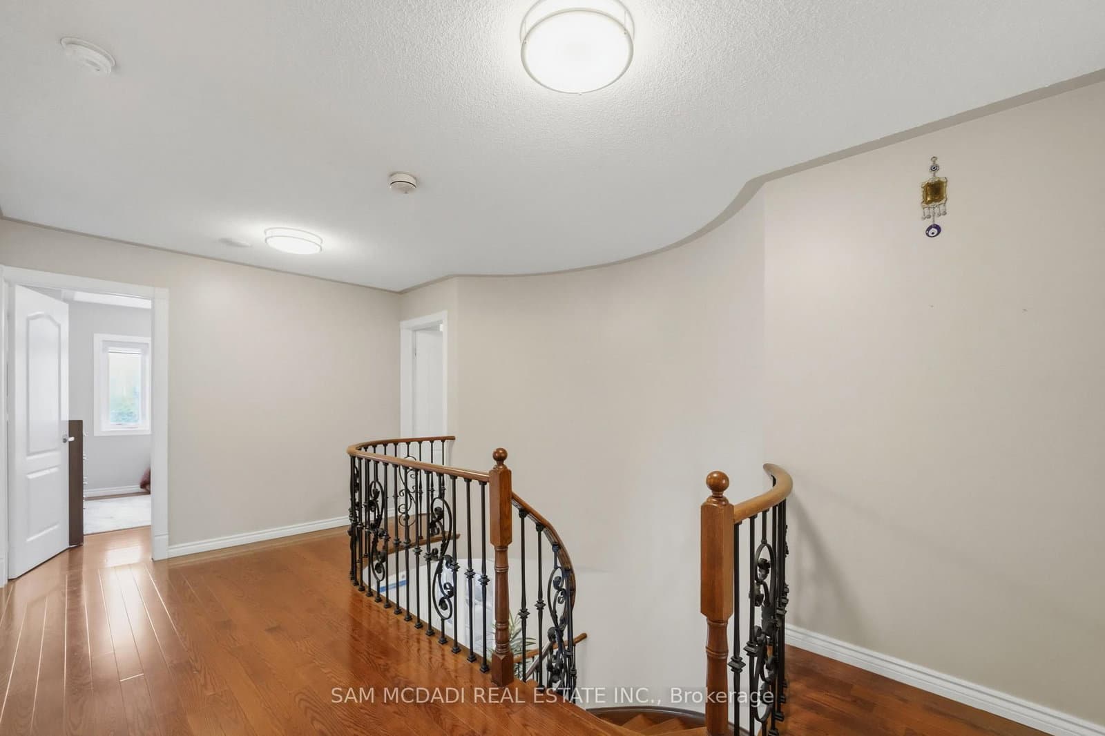 3605 Trelawny Circle thumbnail 16