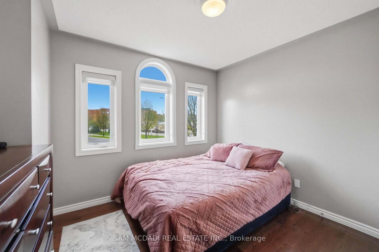 3605 Trelawny Circle thumbnail 25