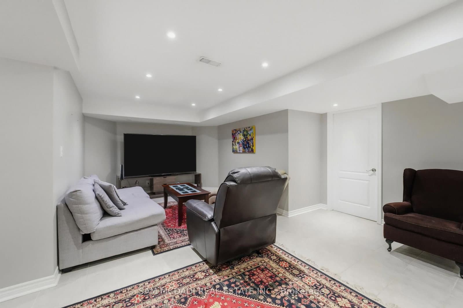 3605 Trelawny Circle thumbnail 32