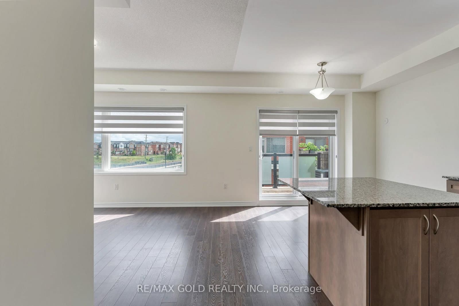 240 Lagerfeld Drive, Unit 16 thumbnail 10