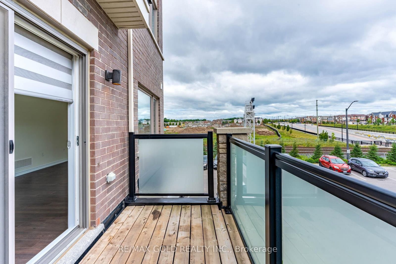 240 Lagerfeld Drive, Unit 16 thumbnail 21