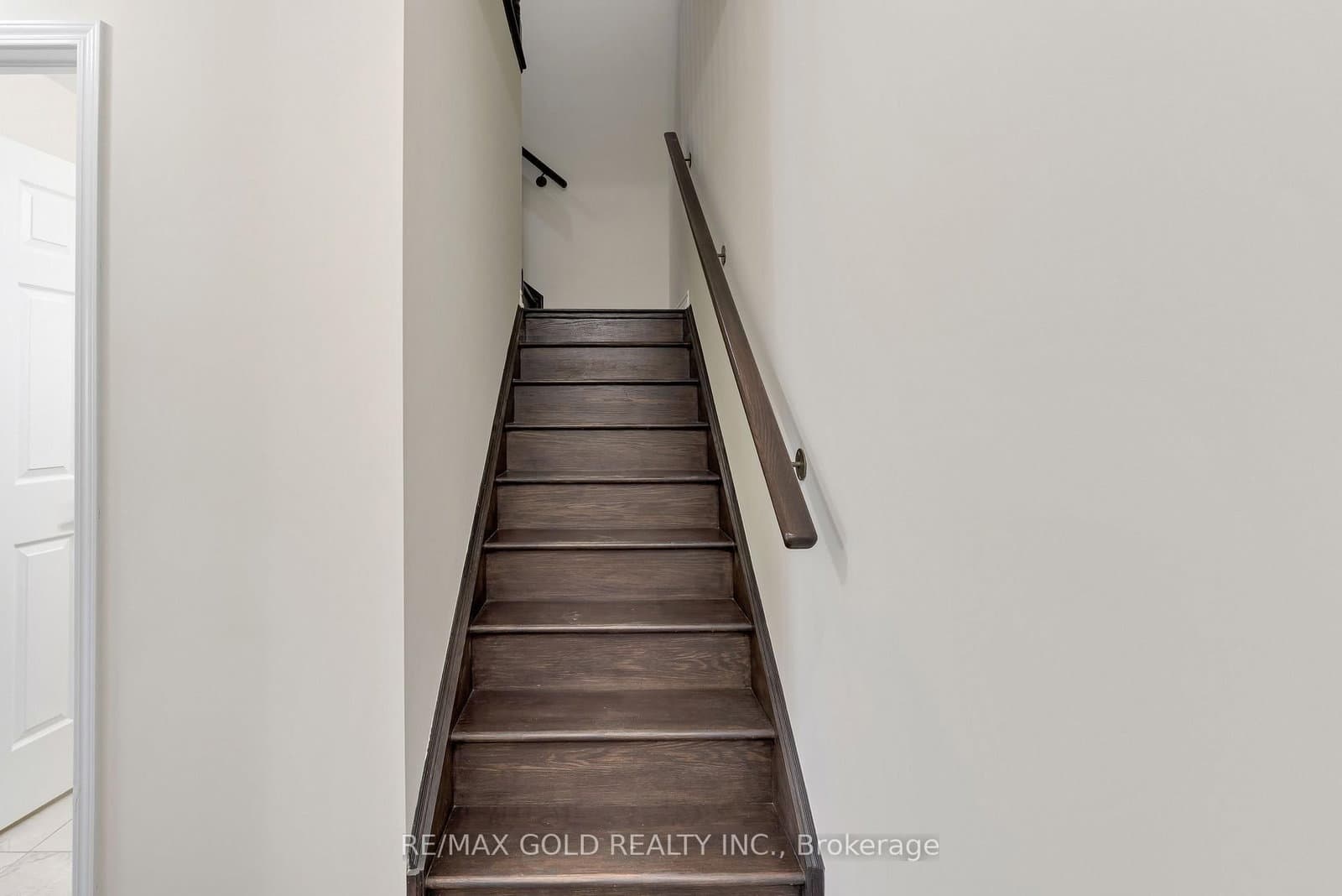 240 Lagerfeld Drive, Unit 16 thumbnail 23
