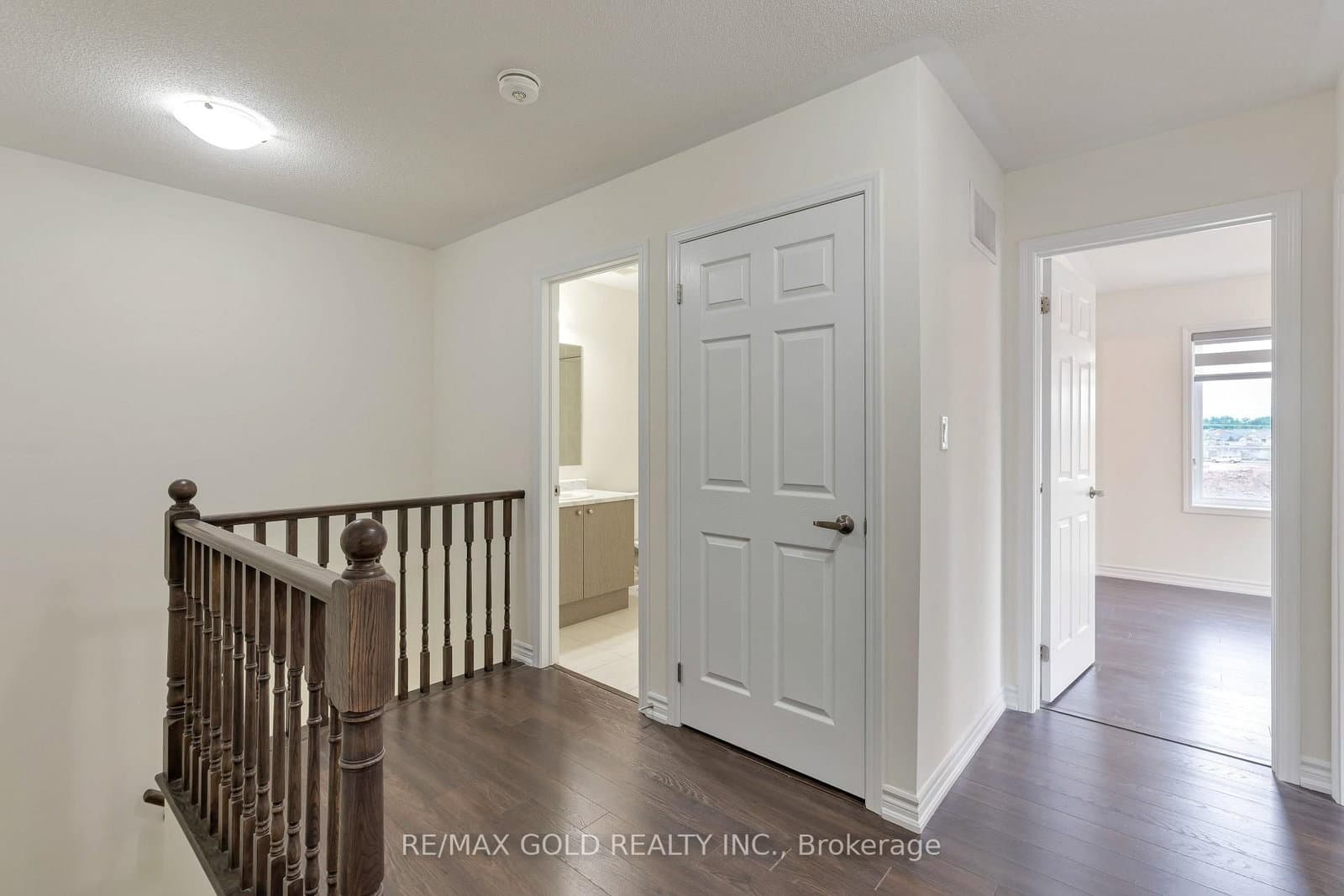 240 Lagerfeld Drive, Unit 16 thumbnail 24