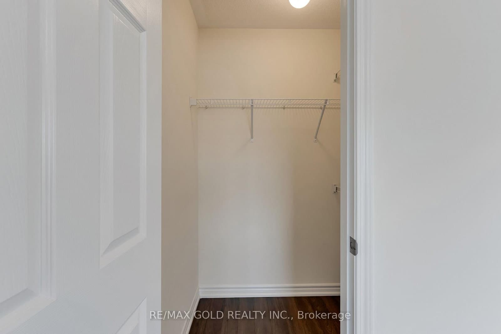 240 Lagerfeld Drive, Unit 16 thumbnail 35