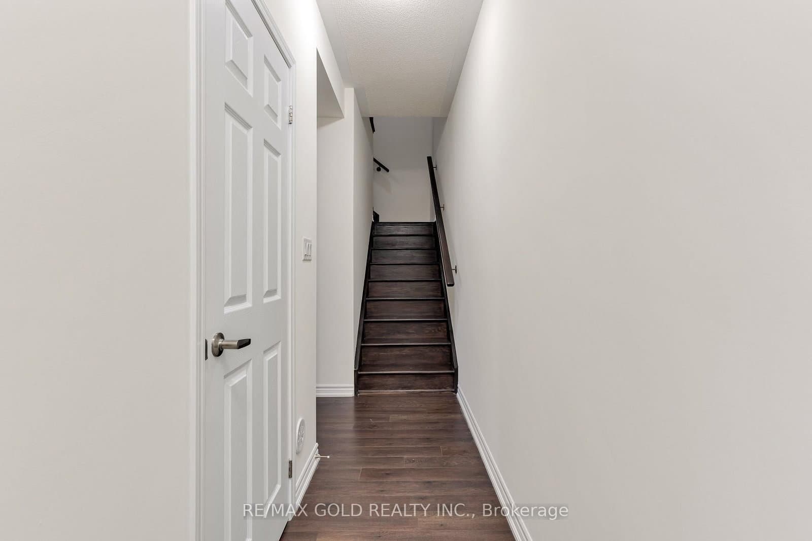 240 Lagerfeld Drive, Unit 16 thumbnail 5