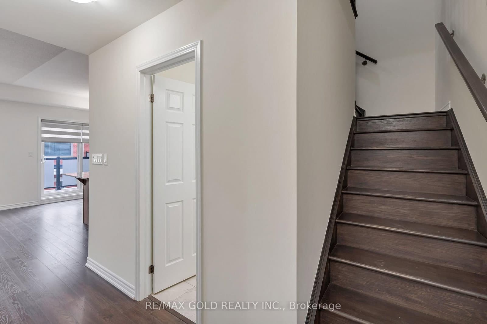240 Lagerfeld Drive, Unit 16 thumbnail 8