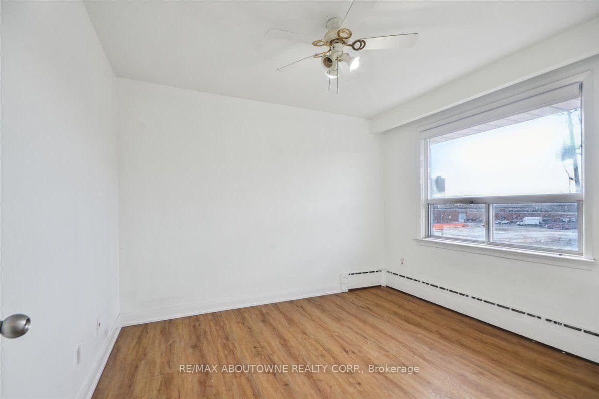 2 Wesley Street, Unit 6 thumbnail 23