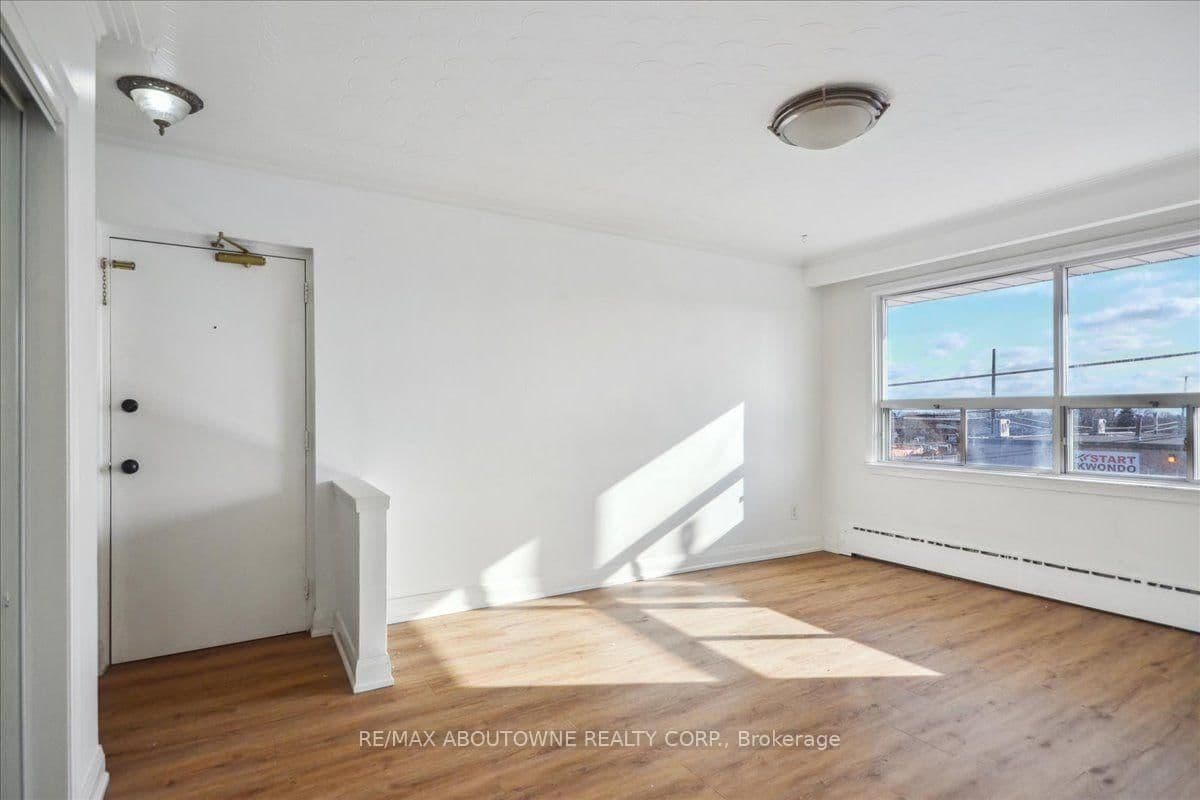 2 Wesley Street, Unit 6 thumbnail 7