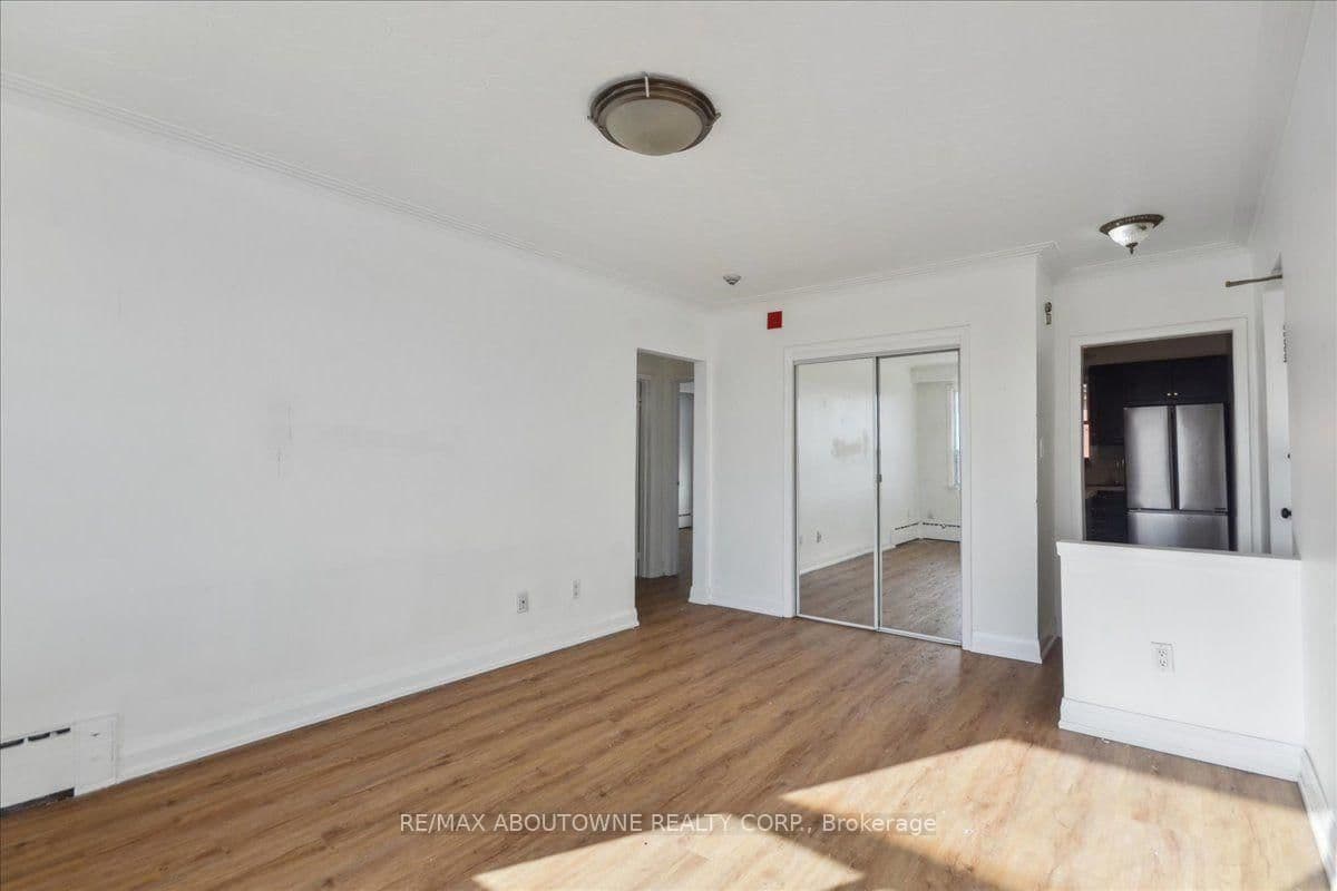 2 Wesley Street, Unit 6 thumbnail 9