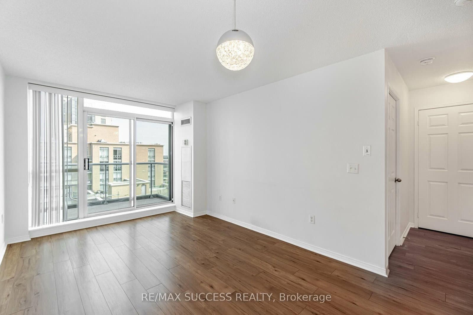 11 Michael Power Place, Unit PH14 thumbnail 10