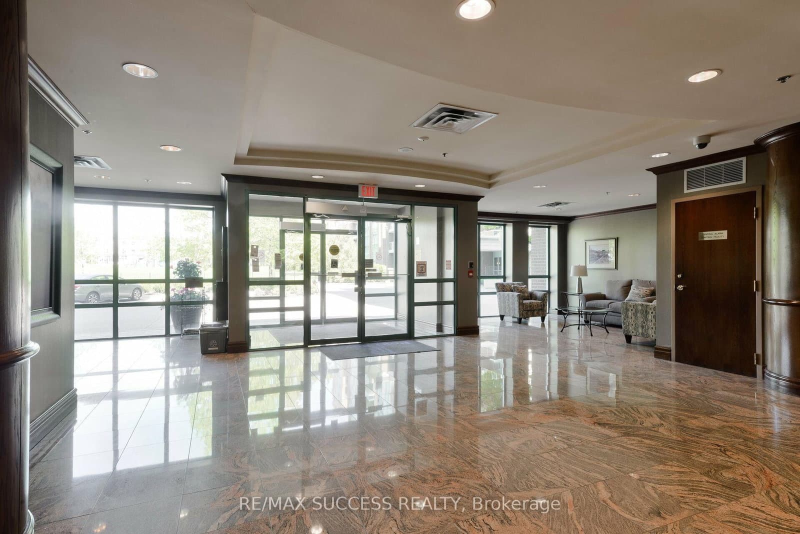 11 Michael Power Place, Unit PH14 thumbnail 22