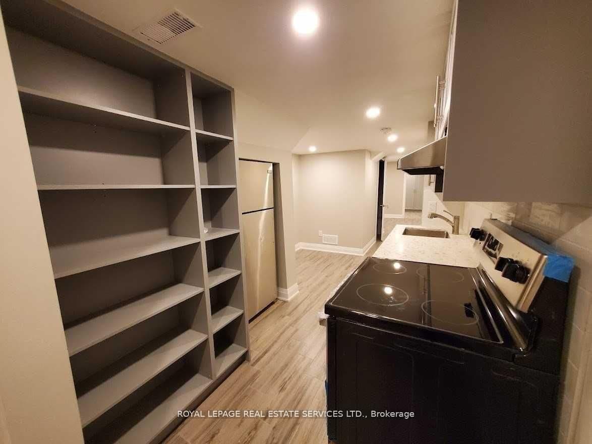 39 Vezna Crescent, Unit Bsmt thumbnail 5