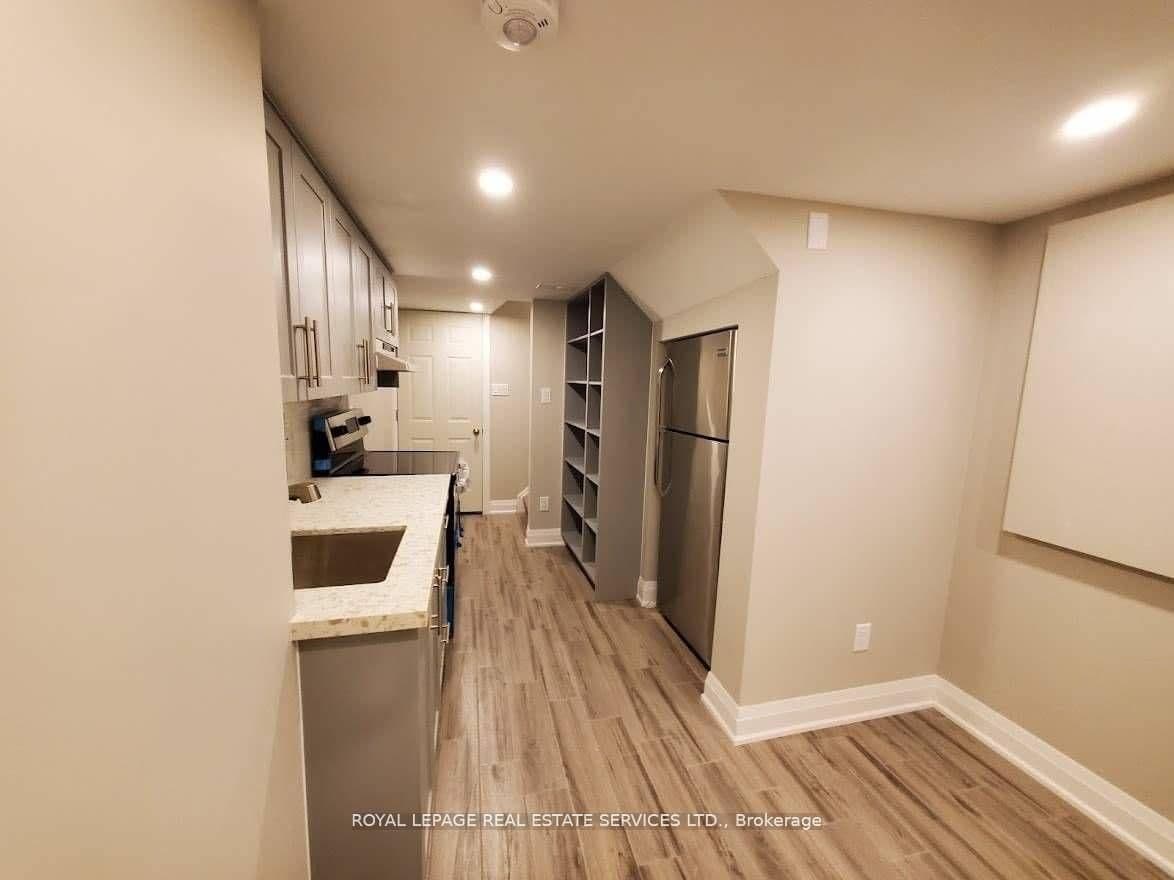 39 Vezna Crescent, Unit Bsmt thumbnail 6
