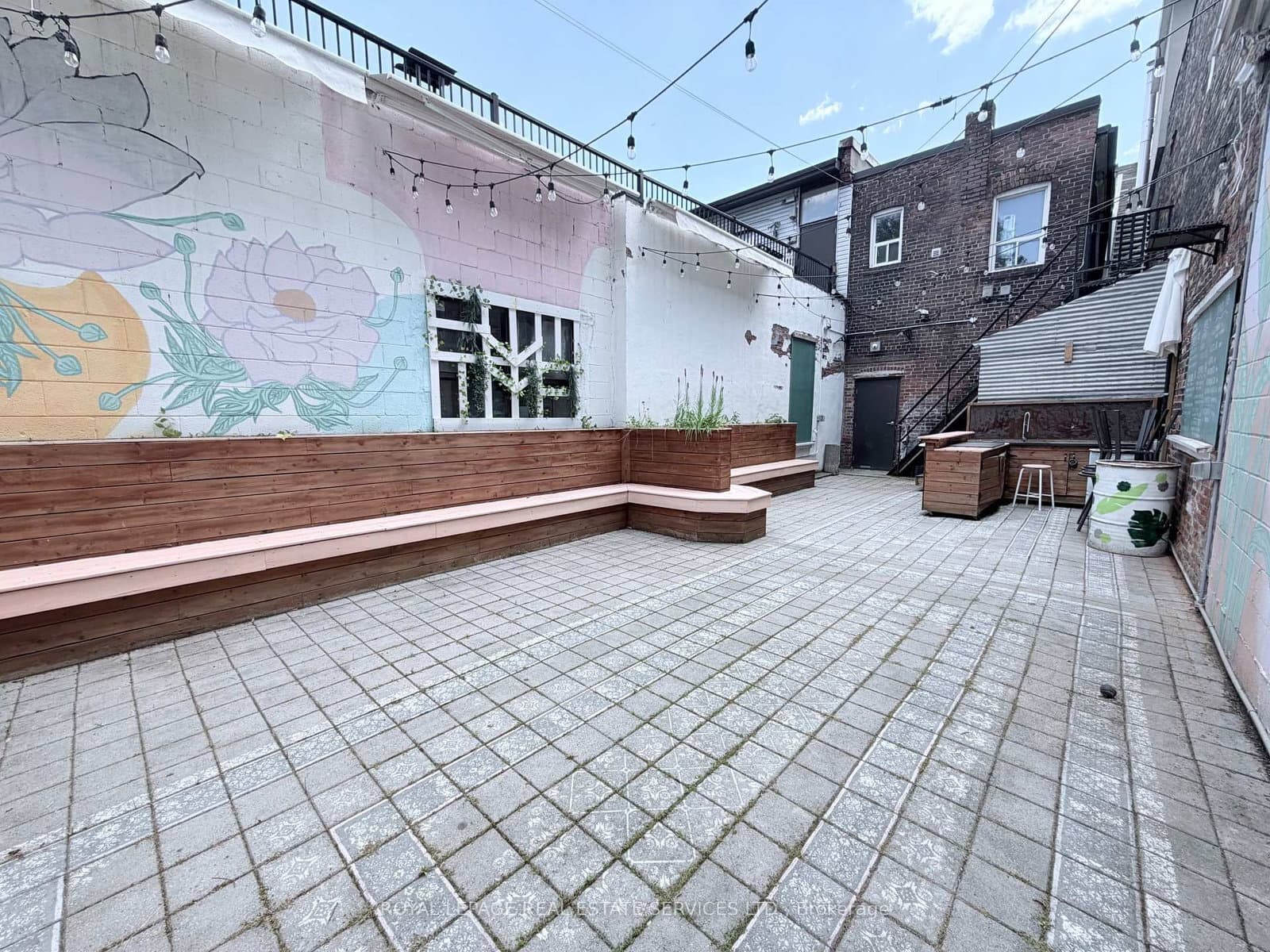 1294 Queen Street W thumbnail 9