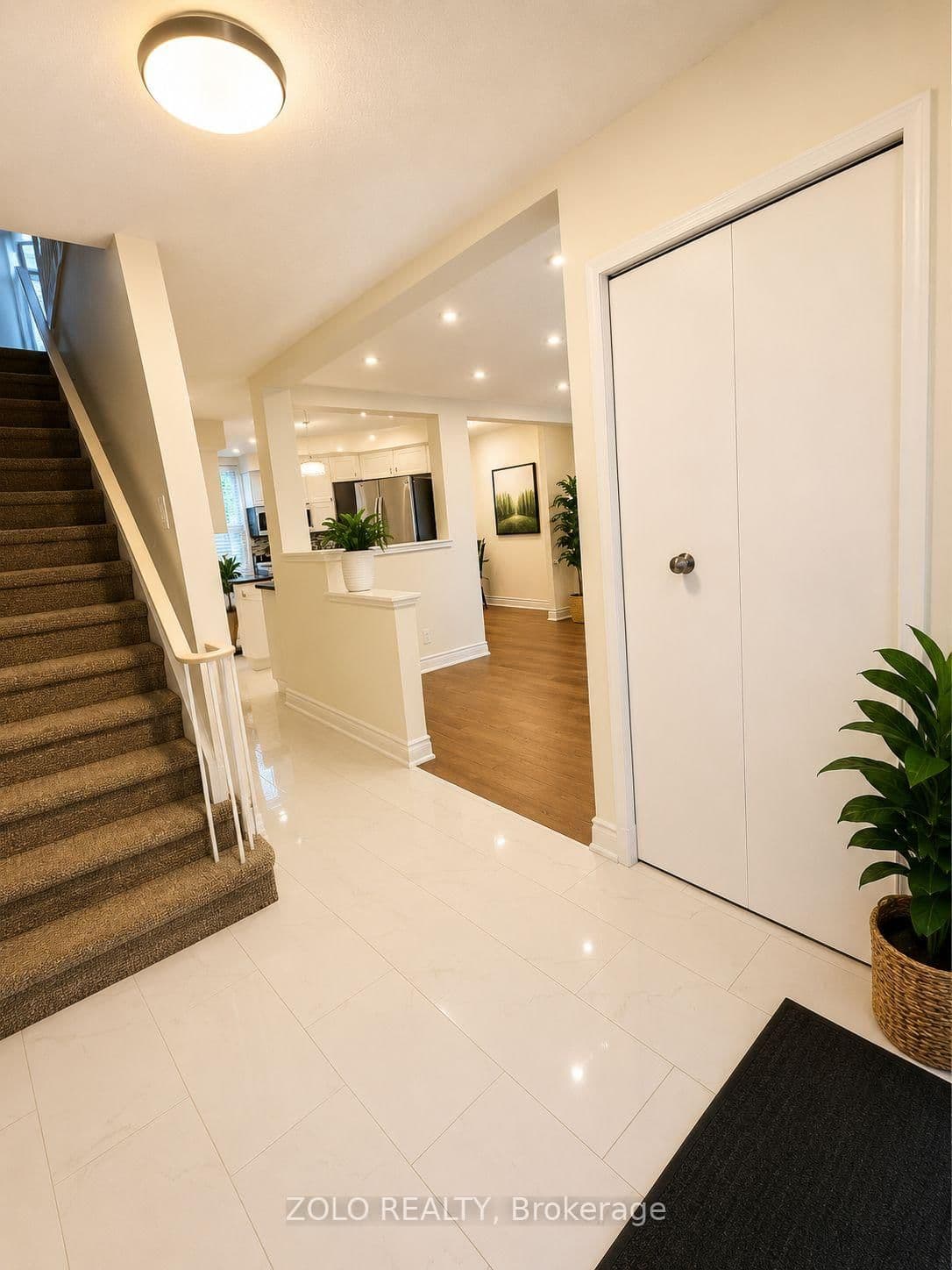 3250 The Credit Woodlands, Unit 16 thumbnail 6