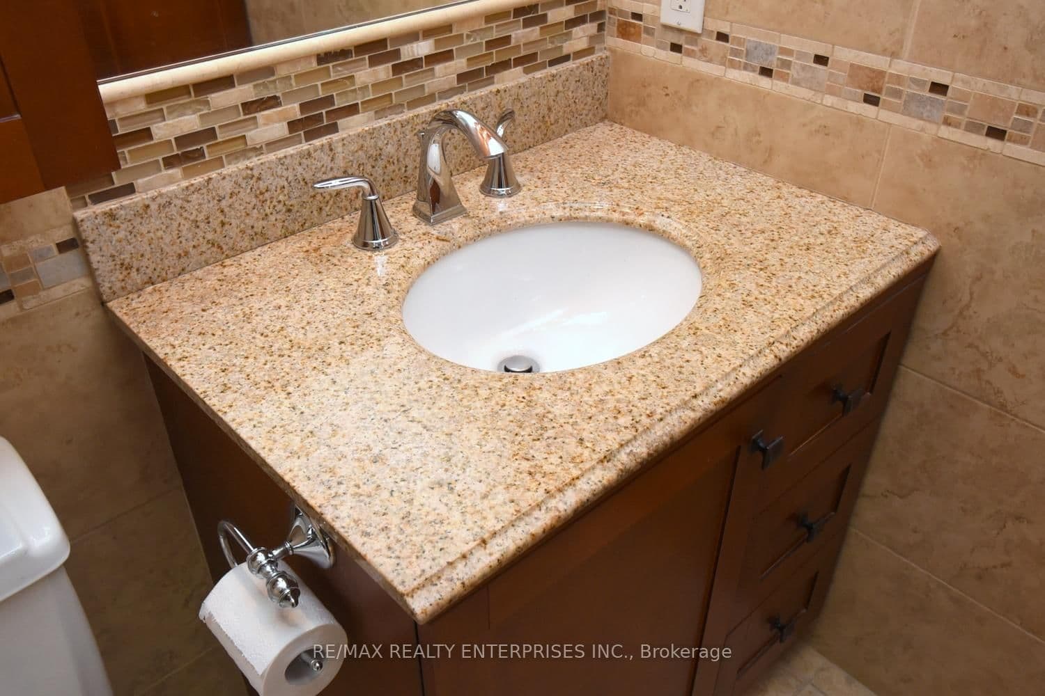 2001 Bonnymede Drive, Unit 119 thumbnail 28