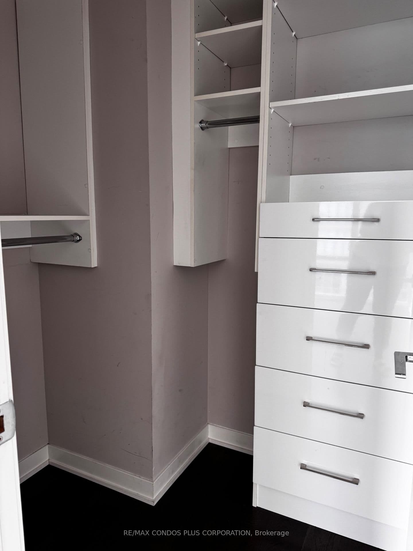 90 Park Lawn Road, Unit 903 thumbnail 6