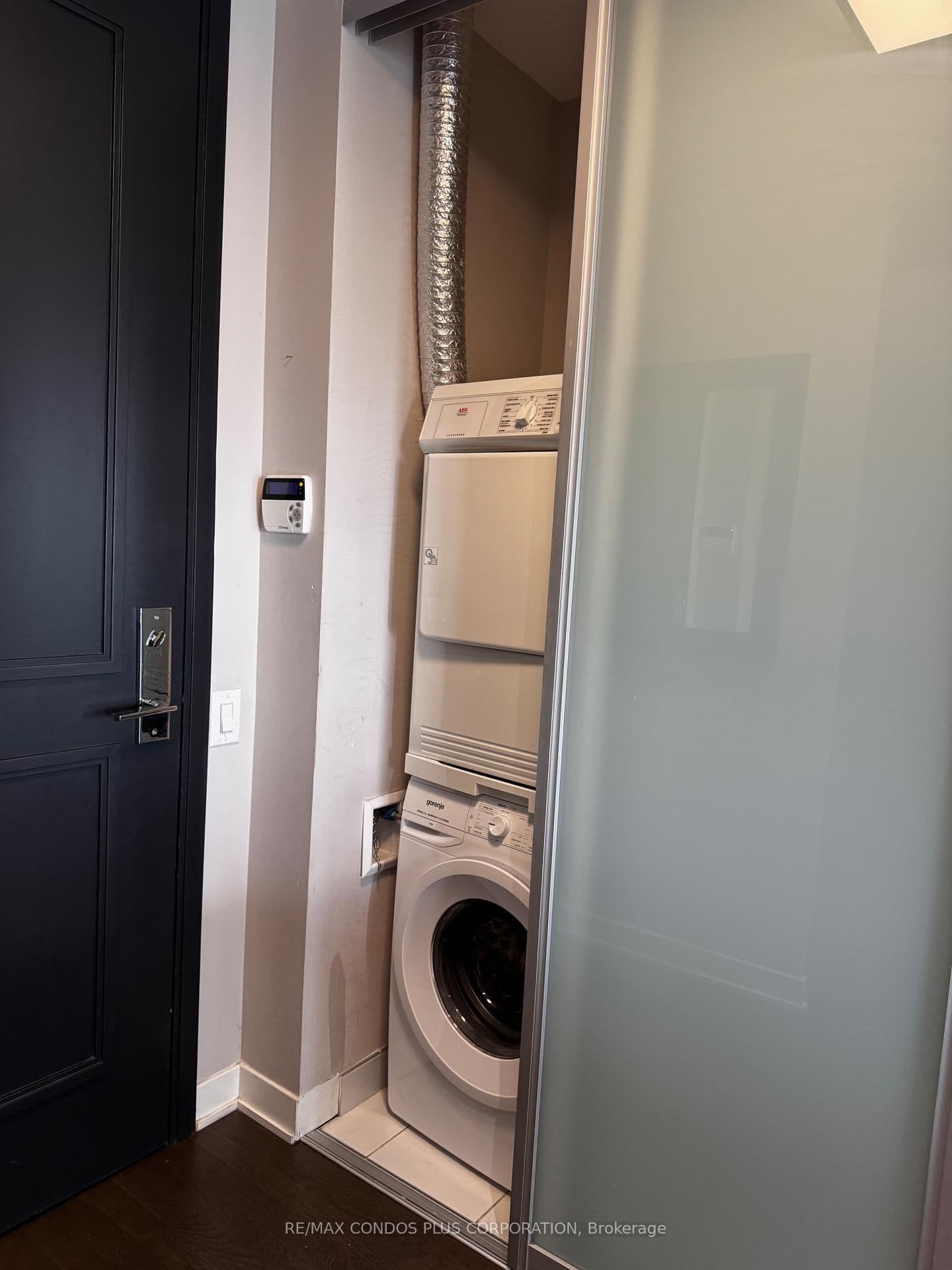90 Park Lawn Road, Unit 903 thumbnail 8