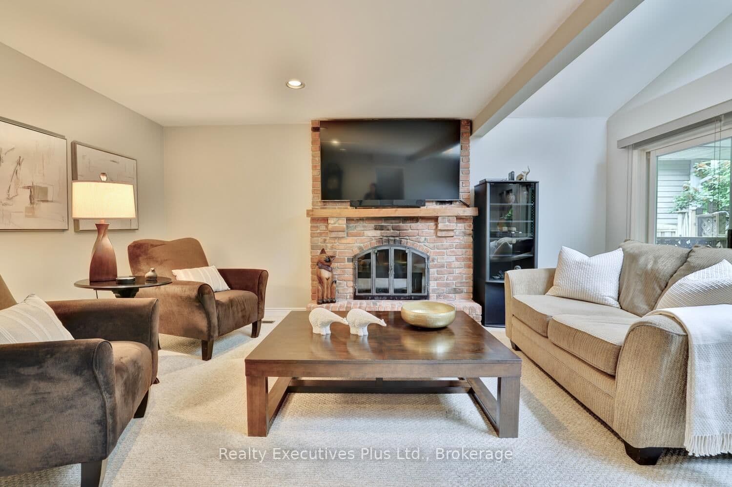 322 Pine Avenue thumbnail 14