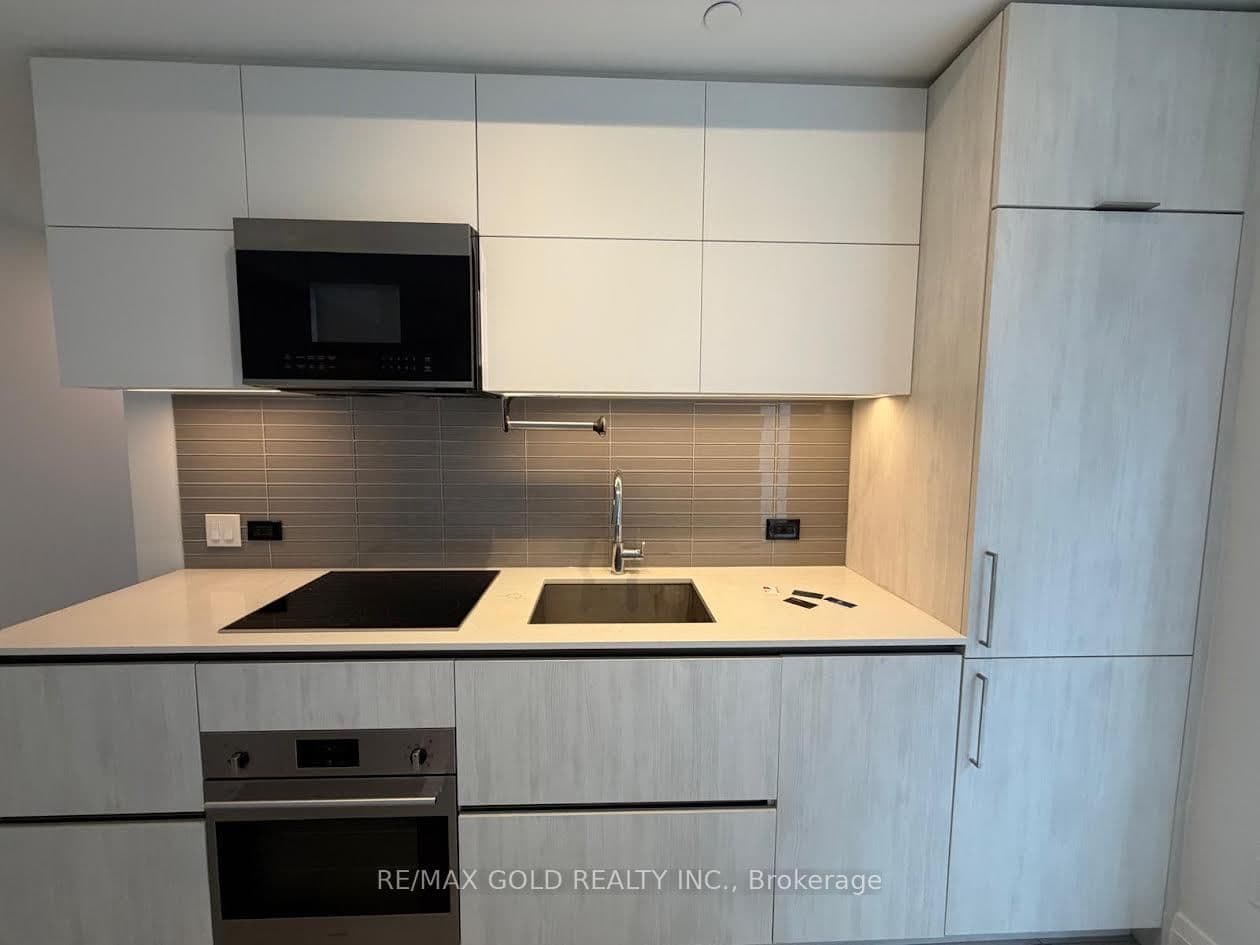 21 Park Street E, Unit 318 thumbnail 17