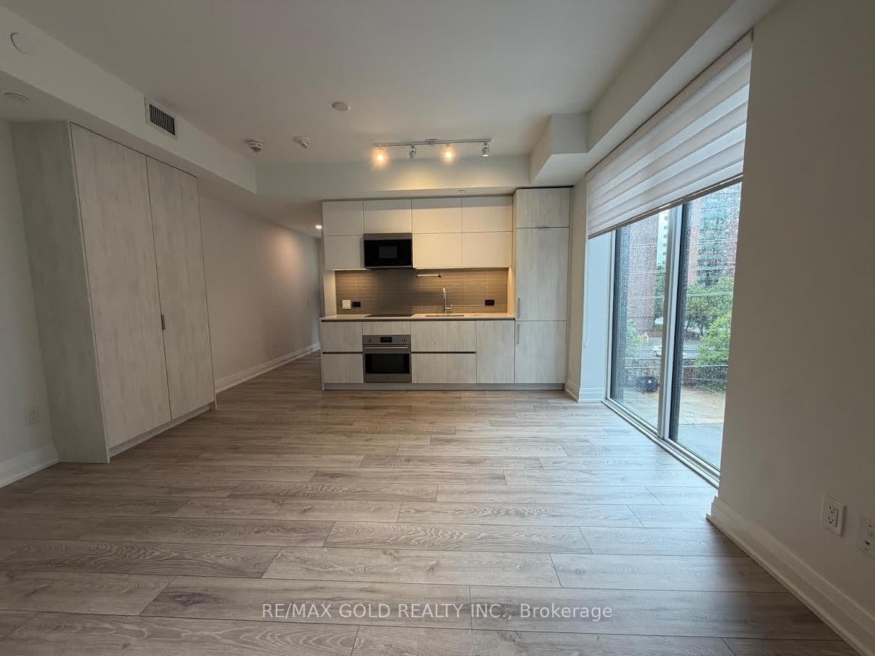 21 Park Street E, Unit 318 thumbnail 4