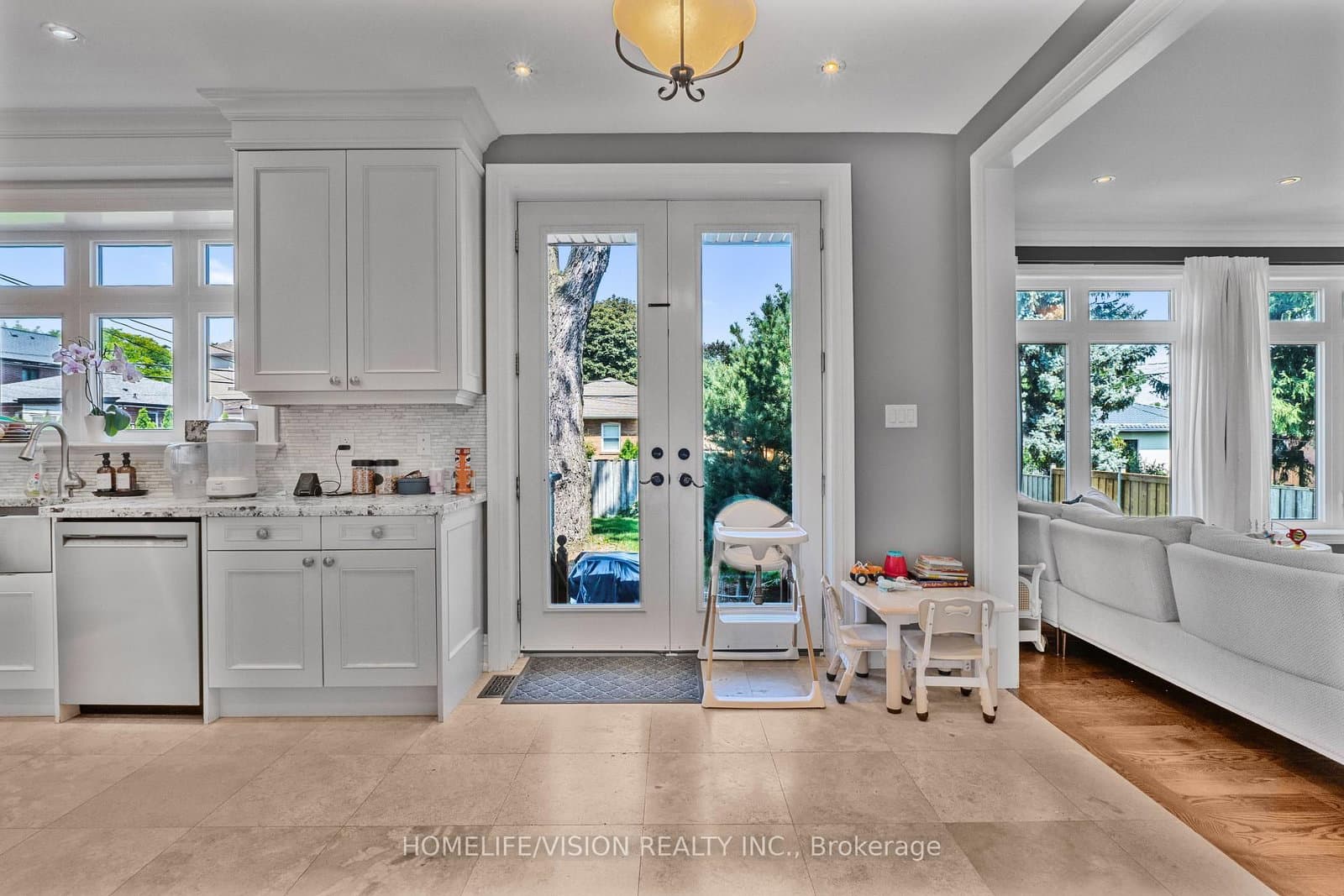 80 North Heights Road thumbnail 12