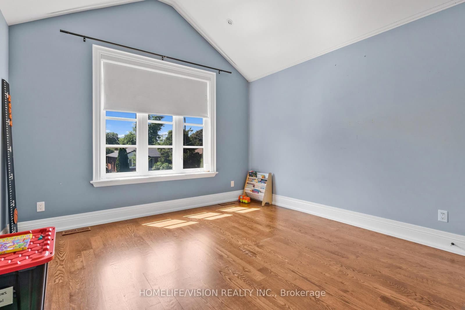 80 North Heights Road thumbnail 24