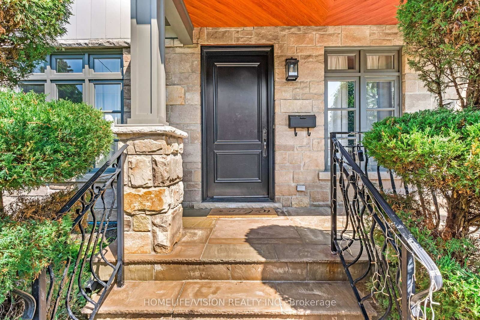 80 North Heights Road thumbnail 3