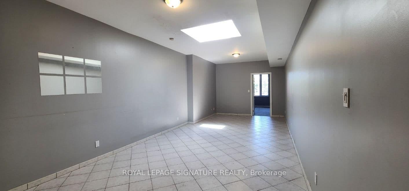 1285A St. Clair Avenue thumbnail 14