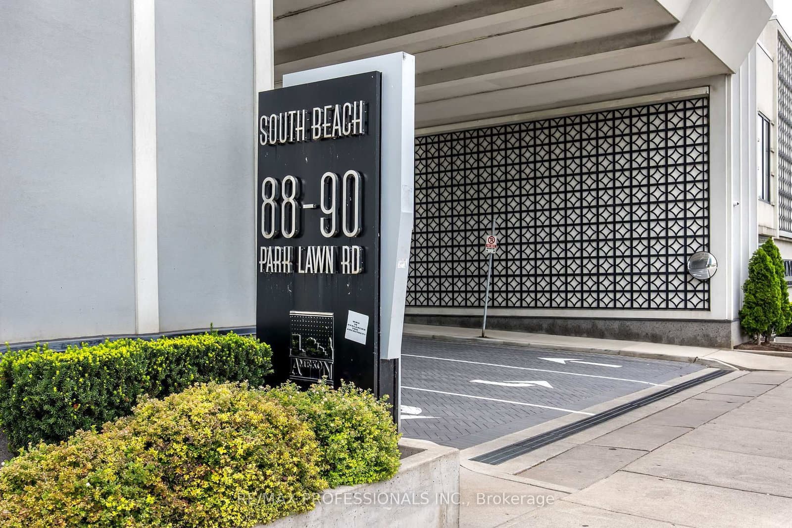 88 Park Lawn Road, Unit LPH2906 thumbnail 24