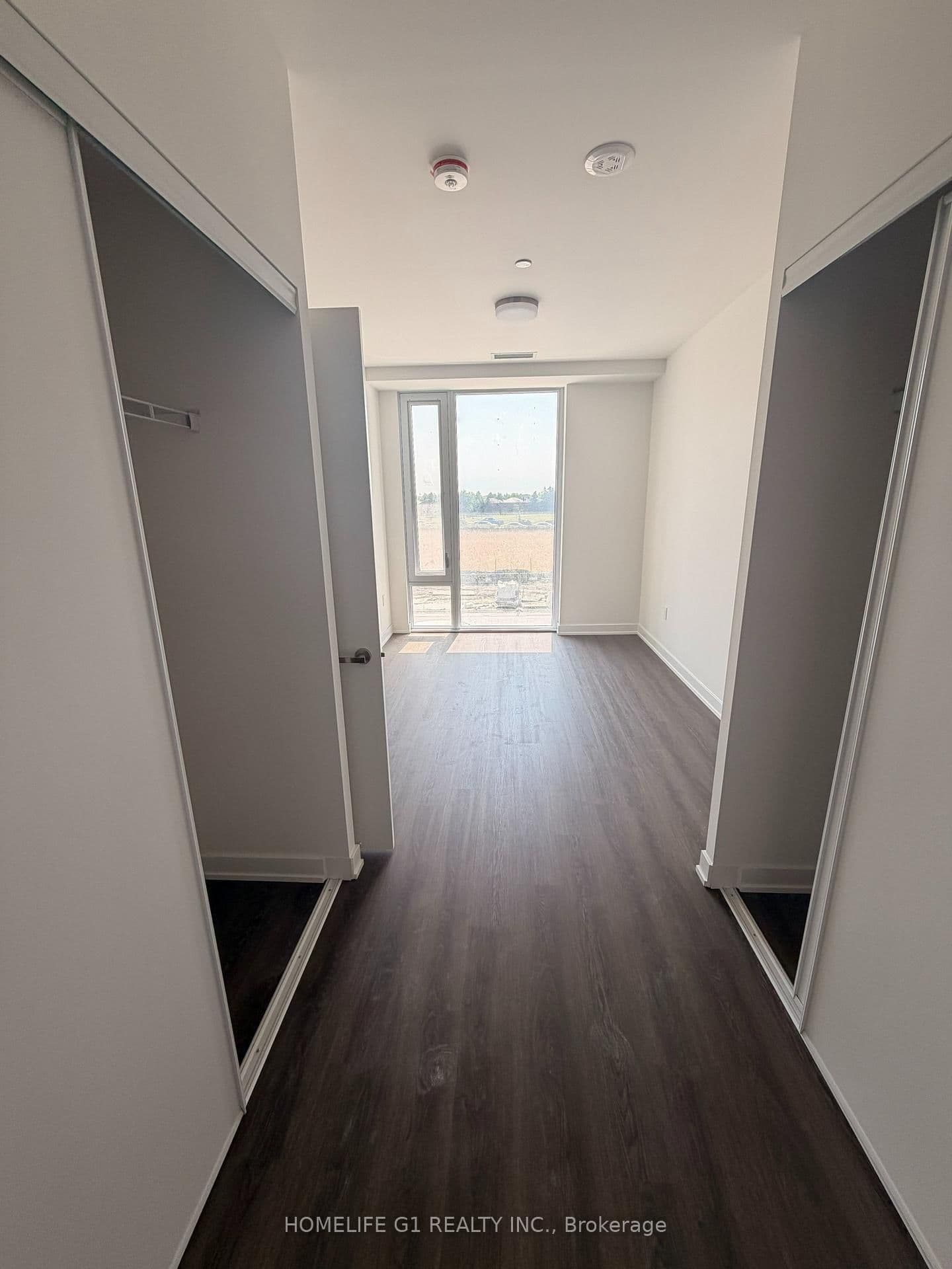 448 Burnhamthorpe Road W, Unit TH2 thumbnail 11